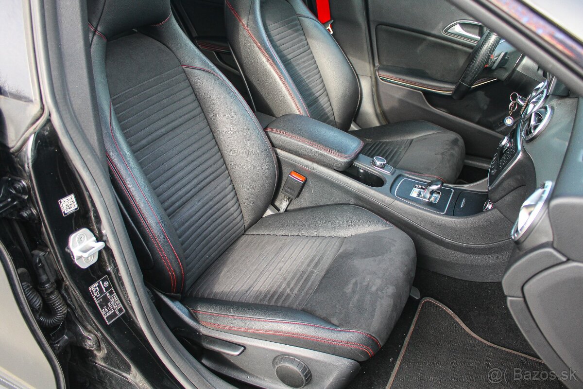 Mercedes-Benz CLA 45 AMG 4MATIC foto 16